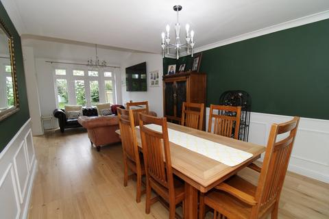 9 Ash Grove, West Wickham, BR4 0QL