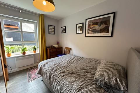 2 bedroom flat to rent, Barbican Court, Fawcett Street, York, YO10