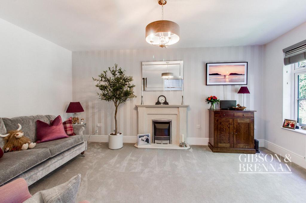 Sellars Way, Basildon, SS15 4 bed detached house for sale £600,000
