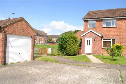 3 bedroom semi-detached house for sale, Darnay Rise, Chelmsford