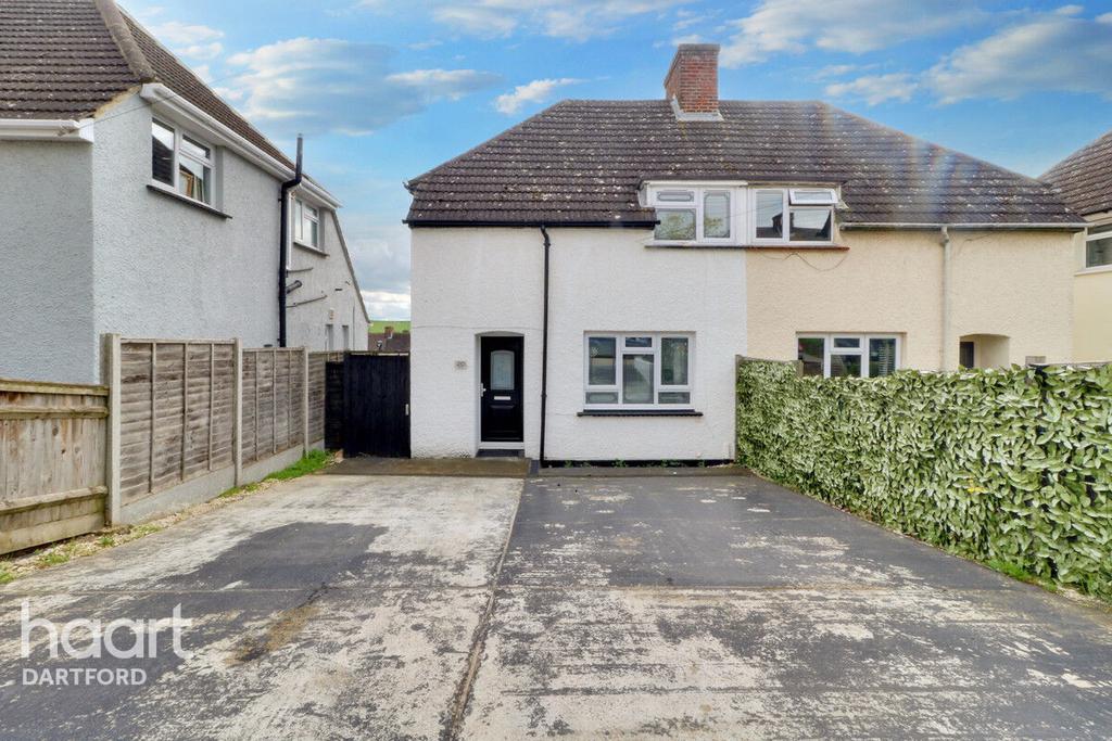 Hill Rise, Dartford 3 bed semidetached house for sale £350,000