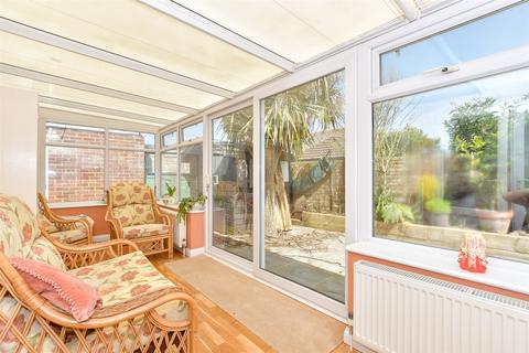 25 Briar Close, Yapton, Arundel, BN18 0ES