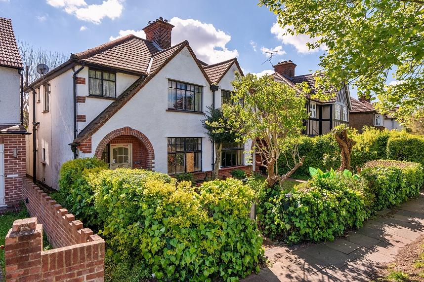 Yeading Lane, Hayes UB4 0EX 3 bed semidetached house for sale £425,000