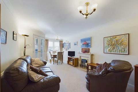 1 bedroom flat for sale, 45 Fairways Court, Whitby