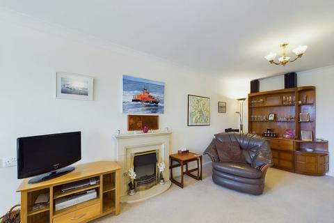 1 bedroom flat for sale, 45 Fairways Court, Whitby