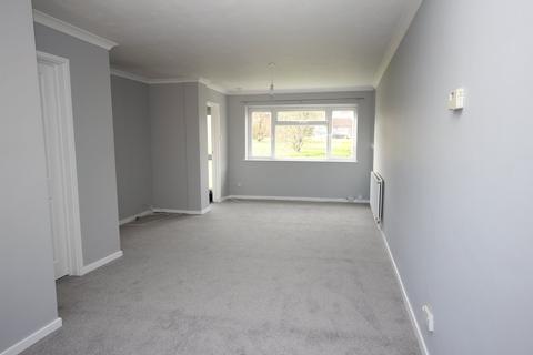 3 bedroom terraced house to rent, Campion Way, Flitwick, MK45