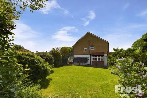 4 bedroom semi-detached house for sale, Greenlands Road, Staines-upon-Thames, Surrey, TW18