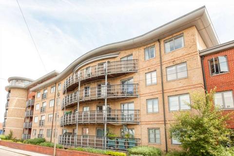 2 bedroom apartment to rent, Jubilee Square, Reading RG1