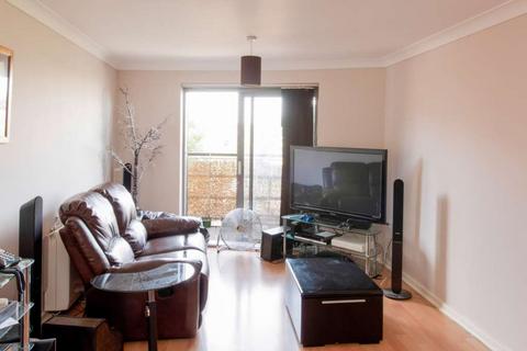 2 bedroom apartment to rent, Jubilee Square, Reading RG1