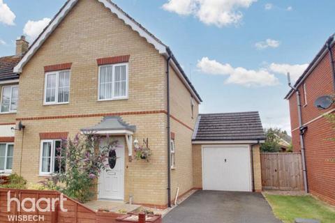 3 bedroom semi-detached house for sale, Ibstock Close, Tydd St Mary