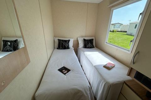 3 bedroom static caravan for sale, New Beach Holiday Park