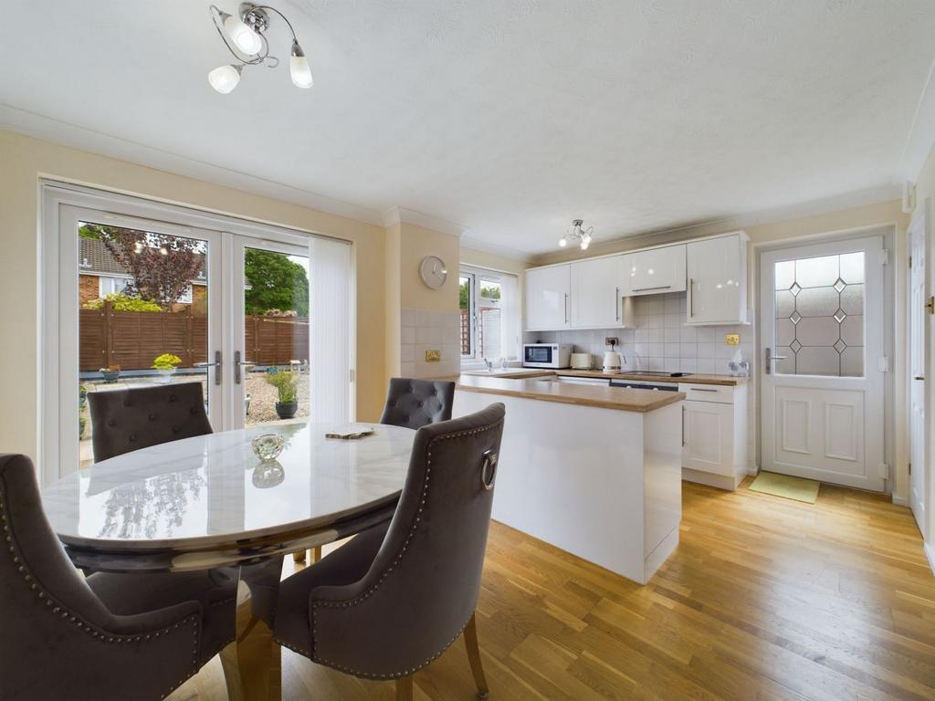 Kitchen/dining room