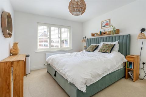 3 bedroom detached house for sale, Armsworth Way, Farnham, Surrey, GU9