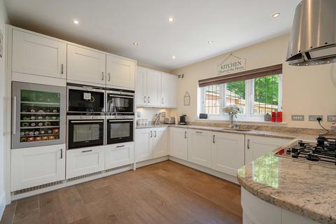 14 Choules Close, Pershore, WR10 2FB