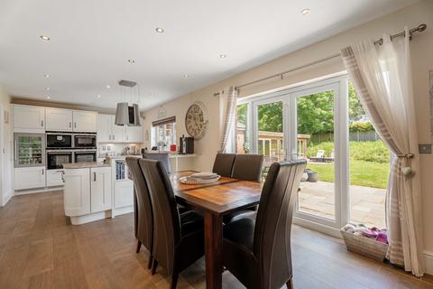 14 Choules Close, Pershore, WR10 2FB