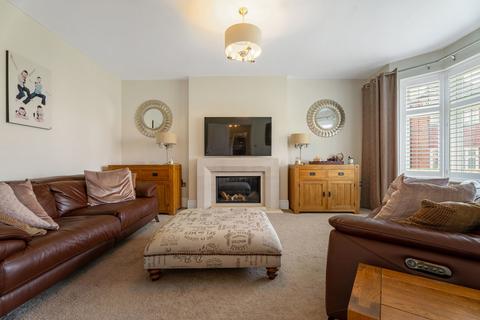 14 Choules Close, Pershore, WR10 2FB