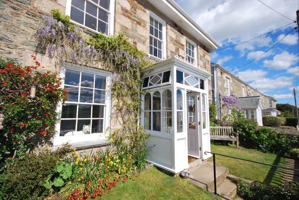 Devoran, Nr. Truro, Cornwall, TR3 4 bed semidetached house £560,000