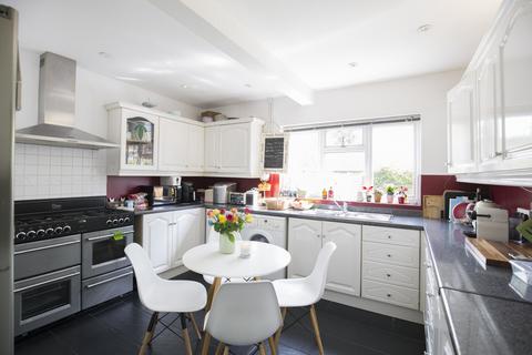 20 Engliff Lane, Woking, GU22 8SU