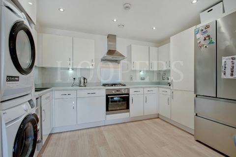 2 bedroom flat for sale, Flowers Close, London, NW2