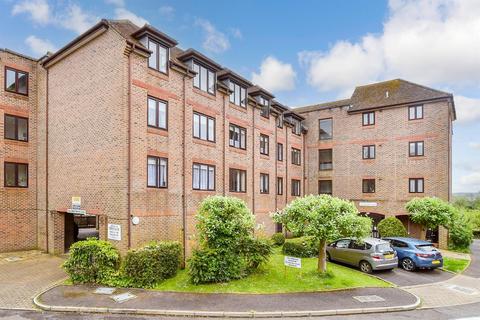 1 bedroom flat for sale, Station Road, Pulborough, West Sussex