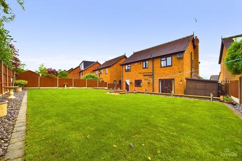 4 bedroom detached house for sale, Harvest Avenue, North Lincolnshire DN18