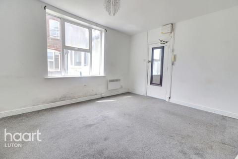 Studio for sale, Castle Street, Luton