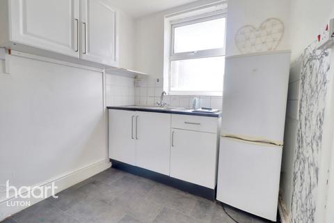 Studio for sale, Castle Street, Luton