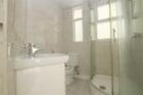 4 bedroom terraced house to rent, Chapter Road, Willesden