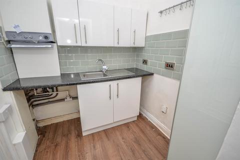 2 bedroom flat for sale, Albany Street West, South Shields