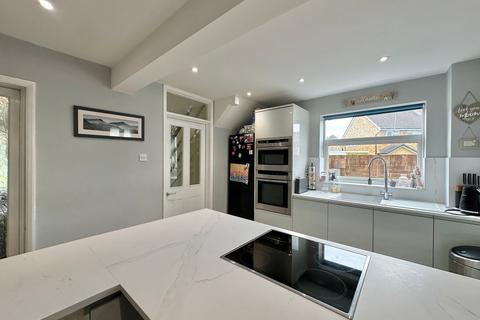 32 Derwent Drive, Hereford, HR4 9PS