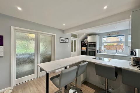 32 Derwent Drive, Hereford, HR4 9PS
