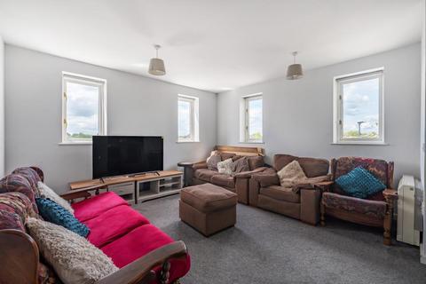 2 bedroom flat for sale, Aylesbury,  Buckinghamshire,  HP19