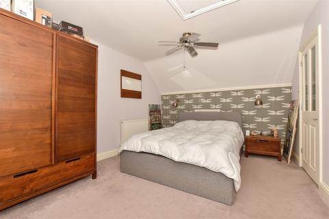 4 bedroom semi-detached house for sale, Old Road East, Gravesend, Kent