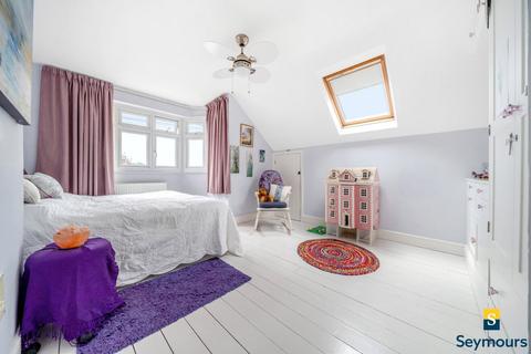 23 Johnston Walk, Guildford, GU2 9XR