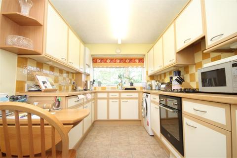 2 bedroom flat for sale, Tivoli Court, 64a Surrey Road, BOURNEMOUTH, BH4
