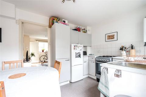 2 bedroom terraced house to rent, Bishops Way, London, E2