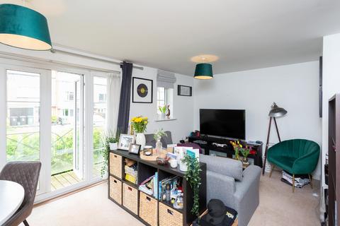 2 bedroom apartment for sale, Willow Court, Ebberns Road, Hemel Hempstead, Hertfordshire, HP3