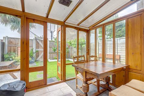 29 Avenue Road, Westcliff-on-sea, SS0 7PN