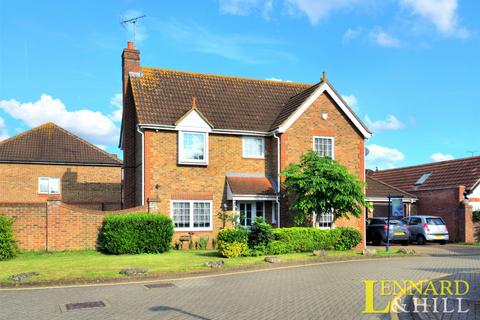 4 bedroom detached house for sale, Bromley, Grays RM17