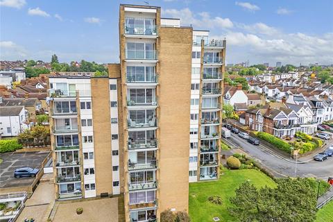 2 bedroom apartment for sale, Overcliff, Manor Road, Prime Seafront Location, Westcliff-on-Sea, Essex, SS0