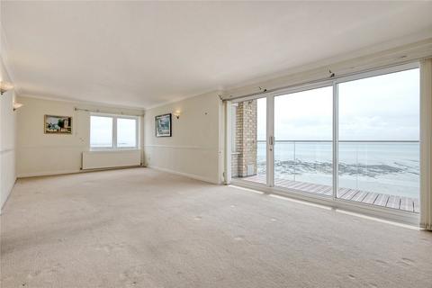 2 bedroom apartment for sale, Overcliff, Manor Road, Prime Seafront Location, Westcliff-on-Sea, Essex, SS0