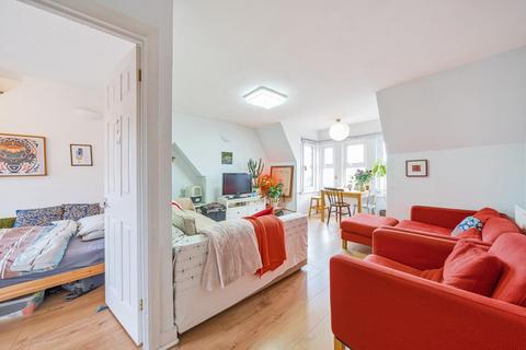 3 bedroom flat for sale, Camberwell Road, London SE5