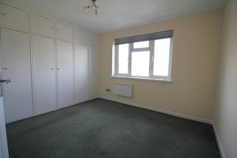 2 bedroom flat for sale, Hill View Court, Milton