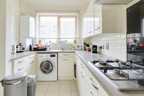 27 Baynes Crescent, Dagenham, RM10 9AF