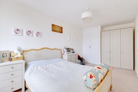 27 Baynes Crescent, Dagenham, RM10 9AF