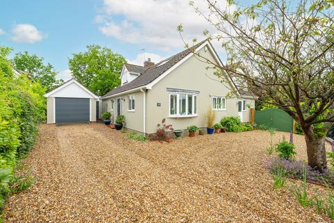 4 bedroom chalet for sale, Sheddick Court, Dereham