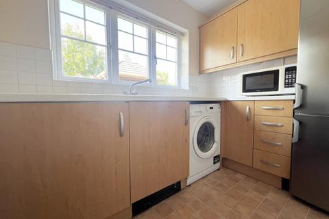 2 bedroom apartment for sale, Wintney Street, Fleet, Hampshire