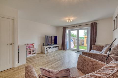 3 bedroom end of terrace house for sale, Russell Street, Cofton Hackett, Birmingham, B45 8FL