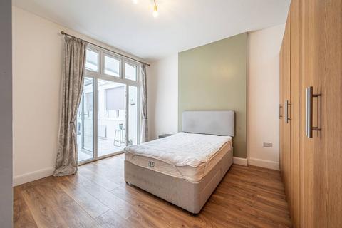 2 bedroom flat to rent, Cricklewood Broadway, Cricklewood, London, NW2