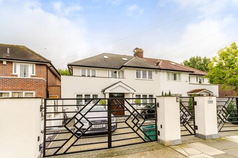 4 bedroom semi-detached house to rent, Robin Hood Lane, Kingston Vale, London, SW15